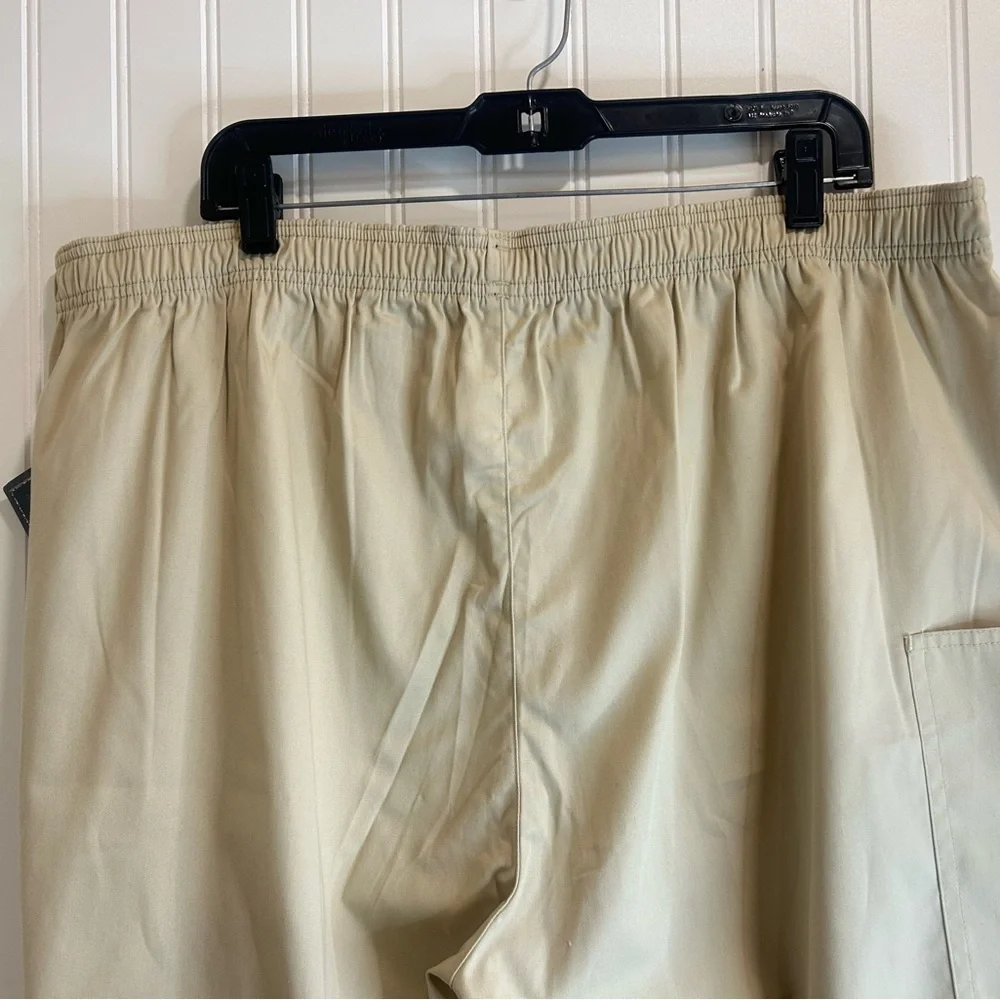 Dickies  Medical Light Tan Cargo Pants for Men 2X elastic waist NEW.